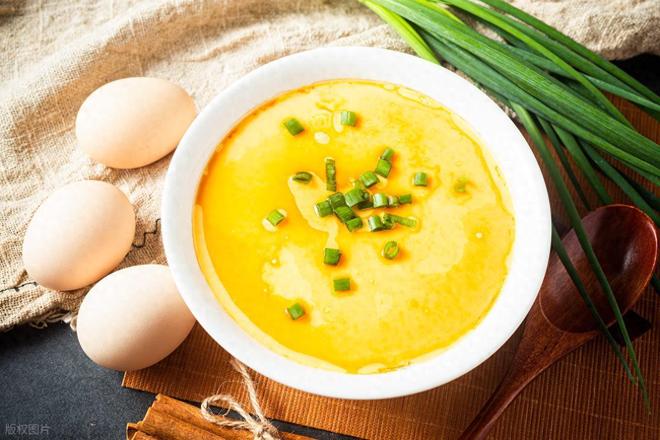 开元棋牌血脂高不能吃鸡蛋？医生：线种“隐藏高脂”食物(图4)